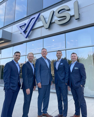 The team of five pioneering spine surgeons at VSI leads the way with augmented reality-assisted spine surgery, enhancing precision and patient safety in spinal procedures. For over 30 years, VSI has been at the forefront of surgical innovation, continuously bringing the most advanced and effective techniques to the operating room.