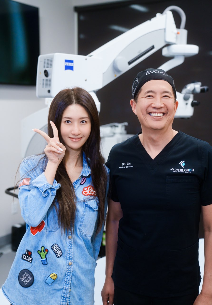 EVO ICL Patient, Ann Zhang, with Dr. Robert Lin