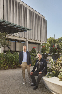 From left to right : Professor Sébastien Tremblay, a researcher in cognitive psychology at Université Laval and Professor Tiago Falk, a specialist in wireless multimedia communications at the Institut national de la recherche scientifique (INRS) have been awarded the 2024 Synergy Award for Innovation in the University Partnerships category by the NSERC.
Credit photo : Sylvie Li / Shoot Studio Cc (CNW Group/Institut National de la recherche scientifique (INRS))