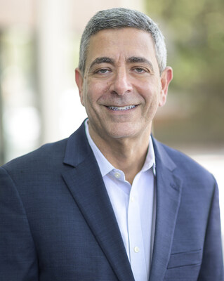 Evan Fishel Headshot