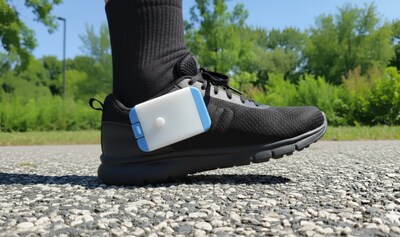 The Heel2Toe™ device, developed by PhysioBiometrics, clips to the side of a shoe and gives auditory feedback to encourage better walking. (CNW Group/AGE-WELL)