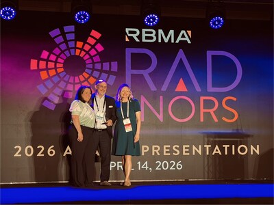 Yaniv Dagan, AbbaDox Founder and CEO, accepts RBMA RadHonors Award for Next Generation Technology.